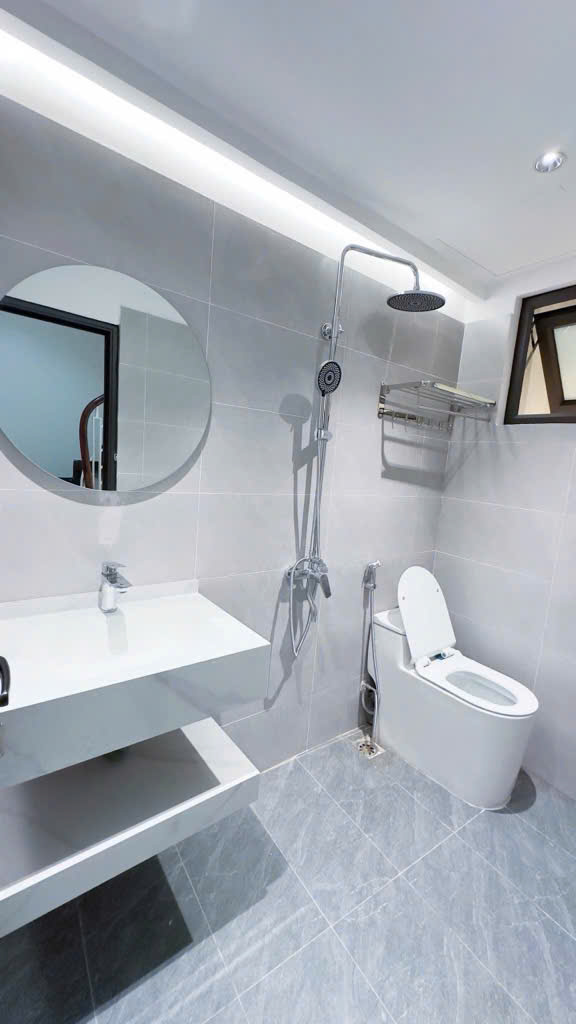 Bán nhà Thanh Xuân ngõ 236 Khương Đình 6,75 tỷ, 32m2, MT 3,6m, full nội thất.