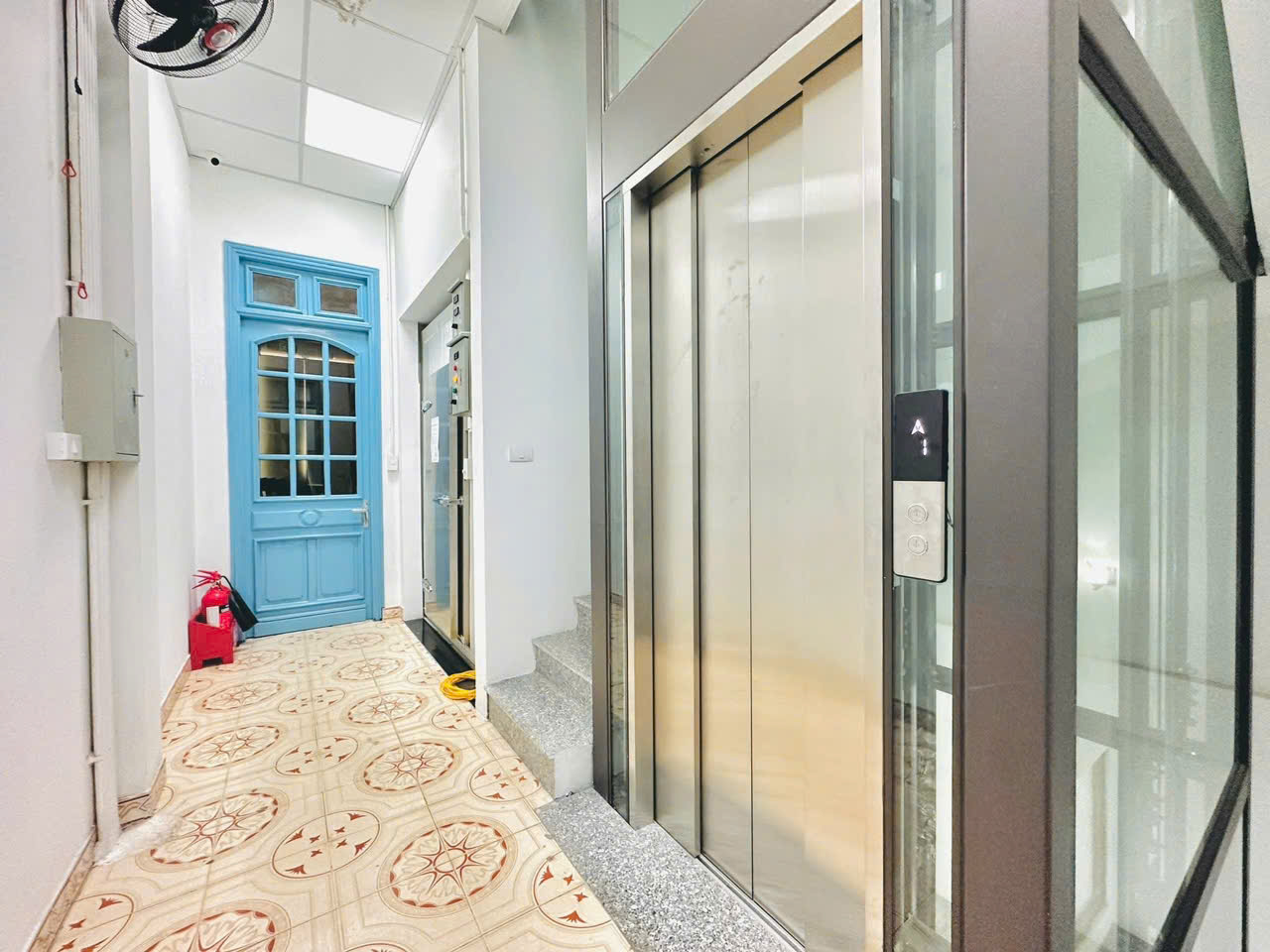 Định Công Thượng 98m2 Mặt tiền 5m giá chào 26,5 tỷ PHÂN LÔ Ô TÔ DỪNG ĐỖ NGÀY ĐÊM - THANG MÁY - KINH DOANH VĂN PHÒNG, THOÁNG TRƯỚC SAU