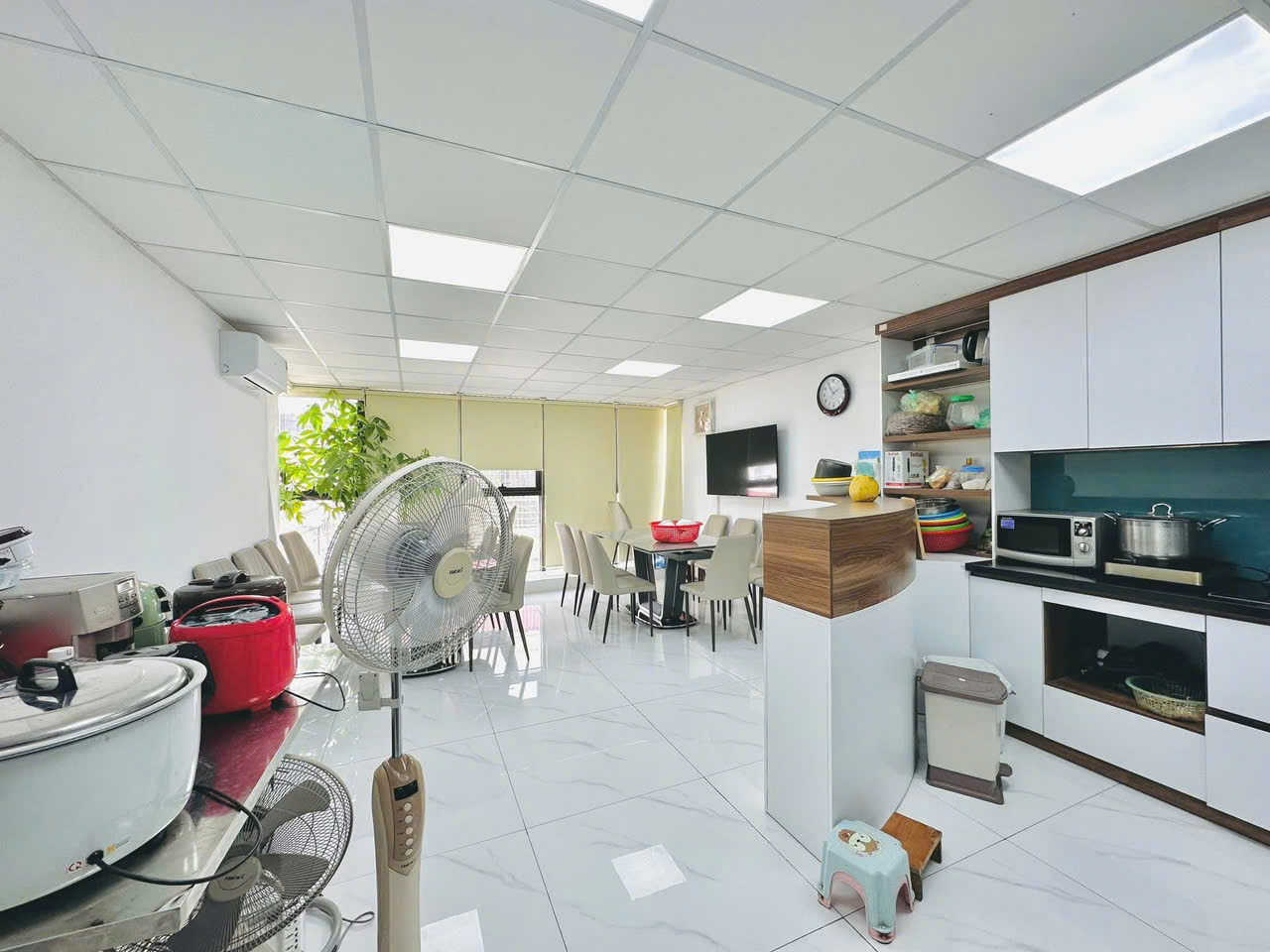 Định Công Thượng 98m2 Mặt tiền 5m giá chào 26,5 tỷ PHÂN LÔ Ô TÔ DỪNG ĐỖ NGÀY ĐÊM - THANG MÁY - KINH DOANH VĂN PHÒNG, THOÁNG TRƯỚC SAU