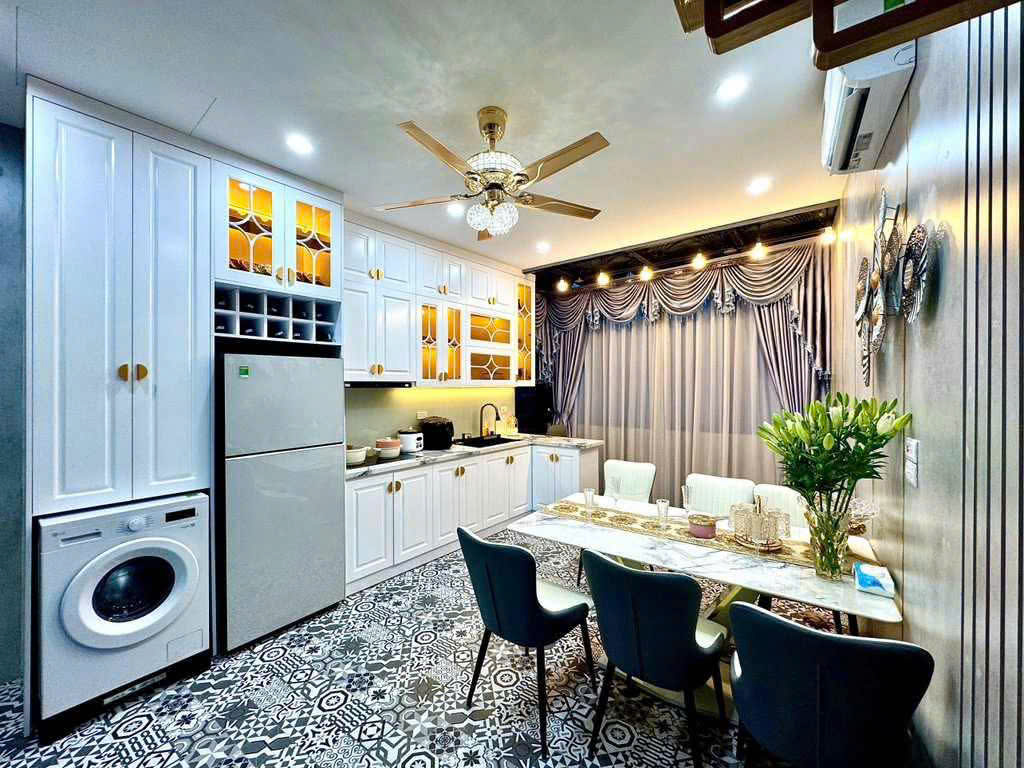 ương Đình Của 32,7m2 4 tầng MT3.2 Thang máy FULL nội thất  Ngõ rộng thênh thang - Ngõ Thông  Sổ đẹp - chào 8,65 tỷ