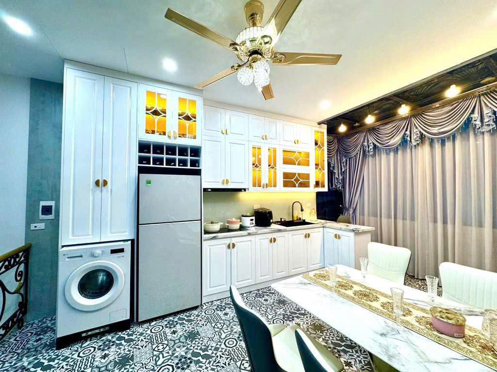ương Đình Của 32,7m2 4 tầng MT3.2 Thang máy FULL nội thất  Ngõ rộng thênh thang - Ngõ Thông  Sổ đẹp - chào 8,65 tỷ