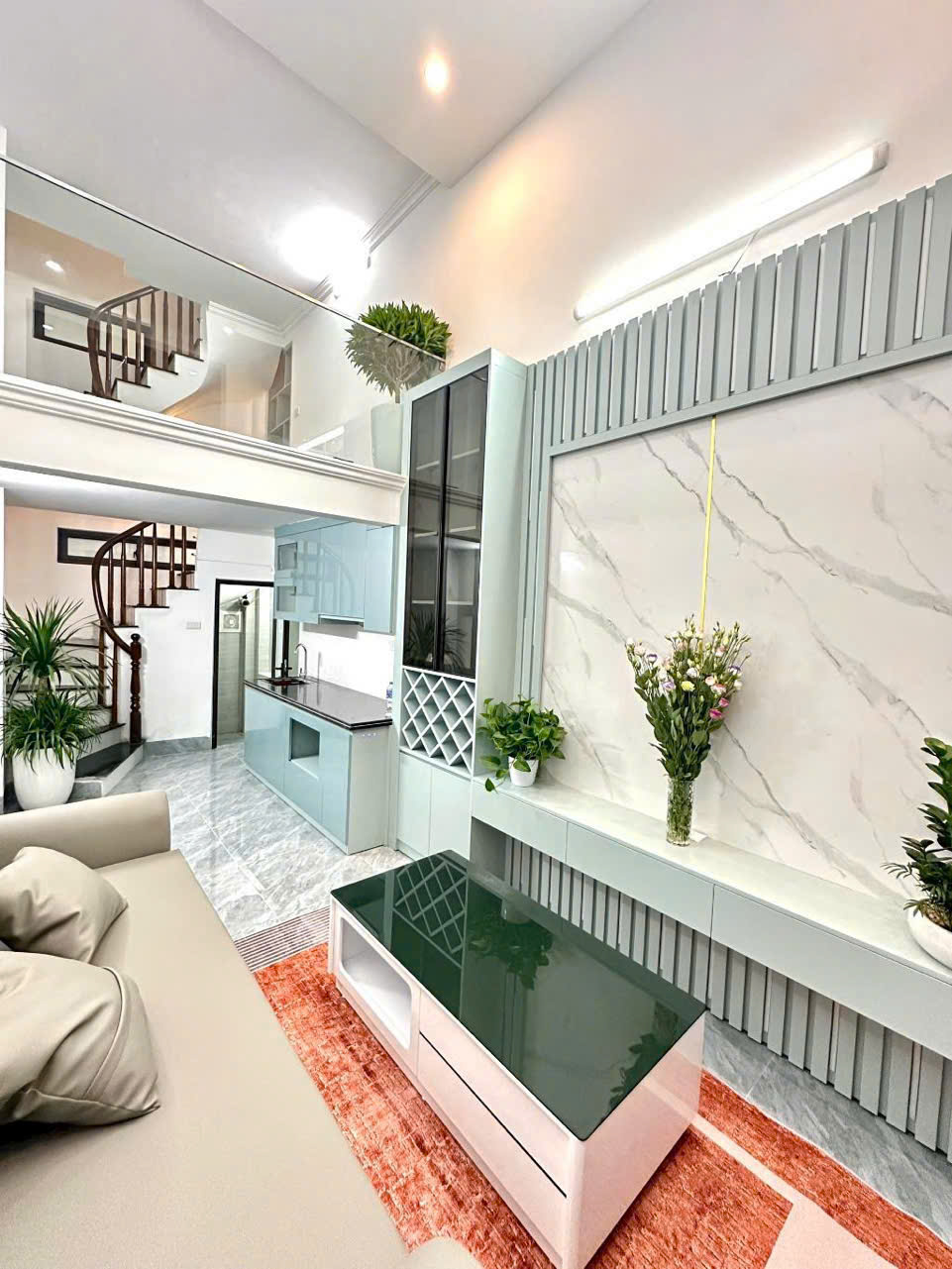 Định công thượng -5 tầng - 4,8 tỷ -phù hợp vợ chồng trẻ hoặc các bậc phụ huynh mua nhà cho con học ĐH