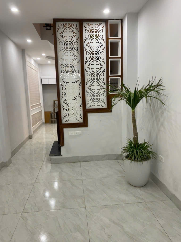 Ch.ính chủ cần bán nhà khu Thái Hà      DT : 39,1m x 5 tầng / SĐCC Nhà chuẩn y như ảnh  Gi.á chào bán nhỉnh 9,9 tỷ Lhe  0986176262 Để xem nhà