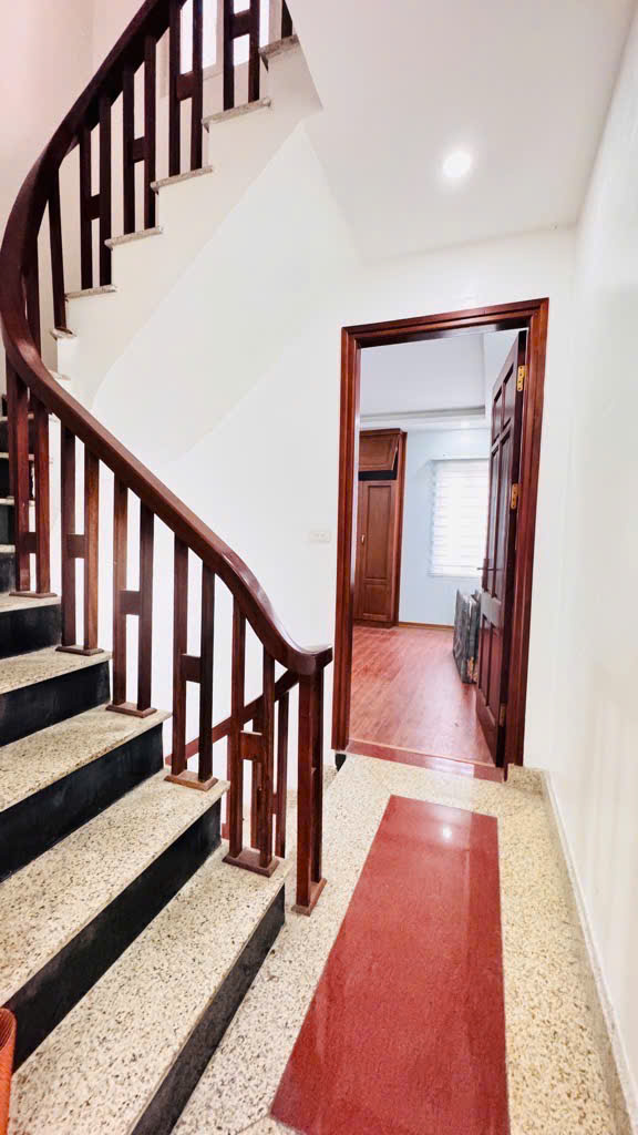 Bán nhà phố BÙI XƯƠNG TRẠCH 39 m2, 4 tầng, MT 3,6m 8,x tỷ, nhà đẹp , ngõ 3 gác.
