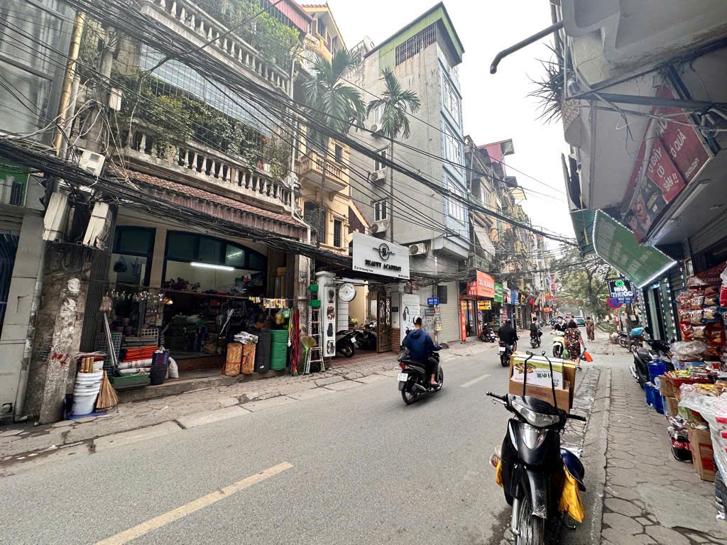 KHƯƠNG TRUNG 59m Mặt Phố kinh doanh sầm uất 4 tầng kiên cố thiết kế thông sàn nhỉnh 19 tỷ