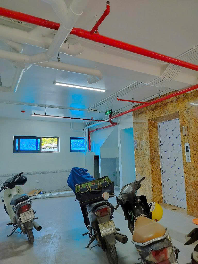 VĂN TRÌ CCMN 7 tầng 18 Phòng khép kín Thang máy FULL nội thất GPXD, PCCC đầy đủ 73m MT6,5m giá chào 20 tỷ ô tô thông qua cửa