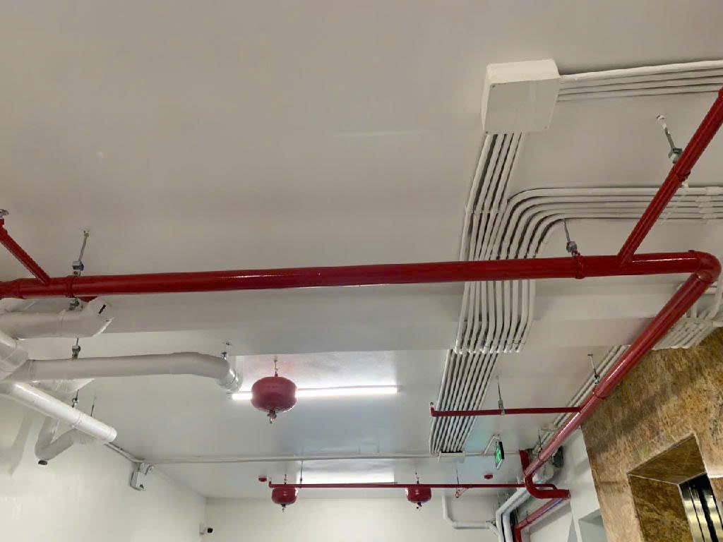 VĂN TRÌ CCMN 7 tầng 18 Phòng khép kín Thang máy FULL nội thất GPXD, PCCC đầy đủ 73m MT6,5m giá chào 20 tỷ ô tô thông qua cửa