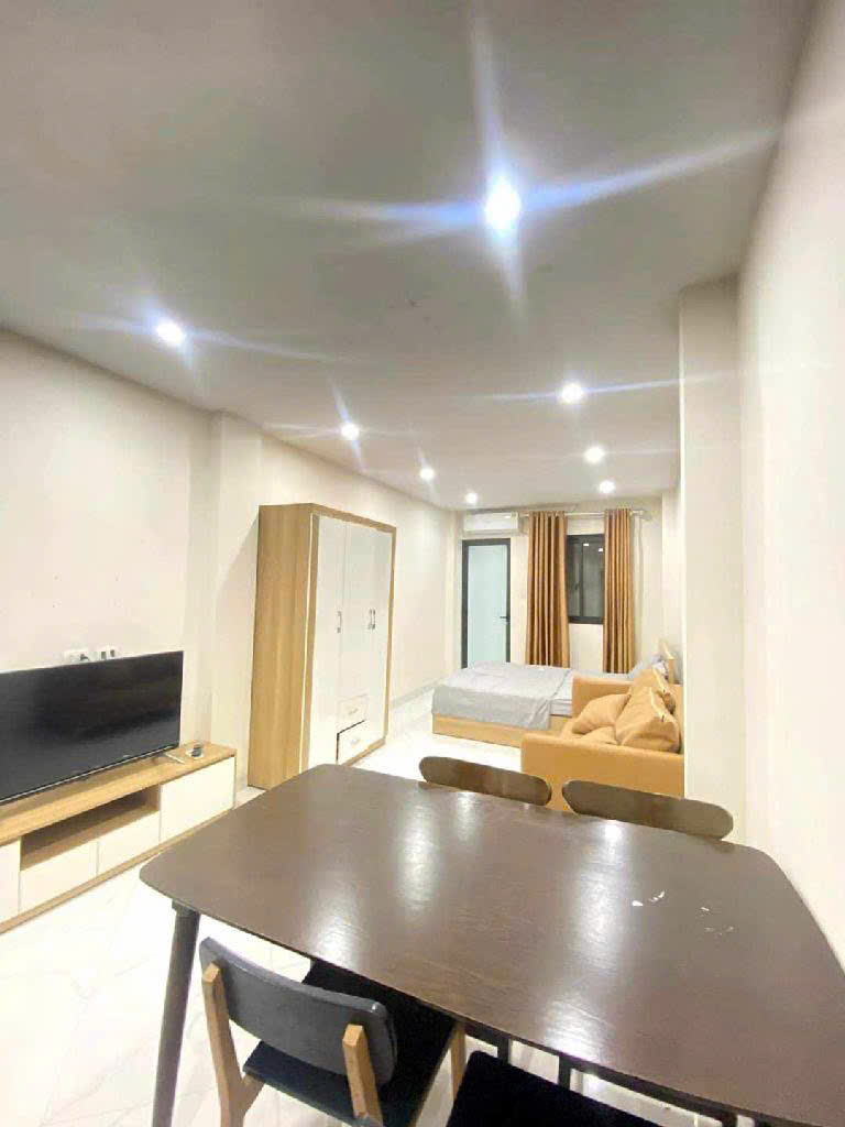 TÔN ĐỨC THẮNG CCMN 7 tầng 12 Phòng khép kín Thang máy FULL nội thất GPXD, PCCC đầy đủ 71m giá chào 20 tỷ ô tô đỗ cửa