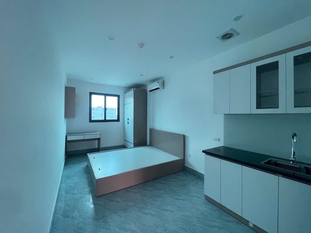 ĐỘI CẤN CCMN 7 tầng 18 Phòng khép kín Thang máy FULL nội thất GPXD, PCCC đầy đủ 71m giá chào 20 tỷ
