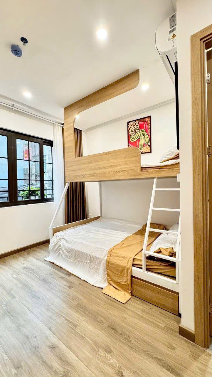 MINH KHAI CCMN 6 tầng 15 Phòng khép kín Thang máy FULL nội thất GPXD, PCCC đầy đủ 42m giá chào nhỉnh 10 tỷ