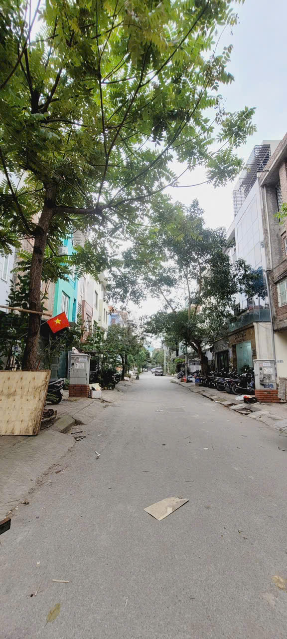 VĂN KHÊ CCMN 5 tầng 10 Phòng khép kín Thang máy FULL nội thất GPXD, PCCC đầy đủ 83m giá chào nhỉnh 19 tỷ