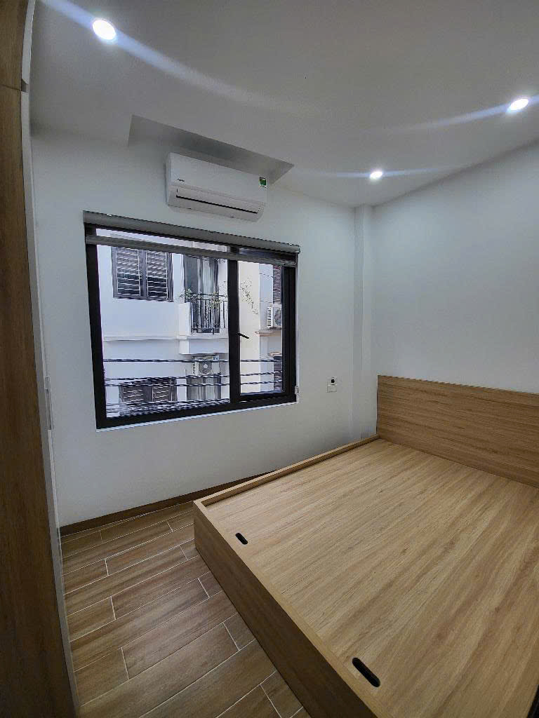HOÀNG MAI CCMN 7 tầng 9 Phòng khép kín Thang máy FULL nội thất GPXD, PCCC đầy đủ 81m giá chào nhỉnh 19 tỷ  NGÕ OTO