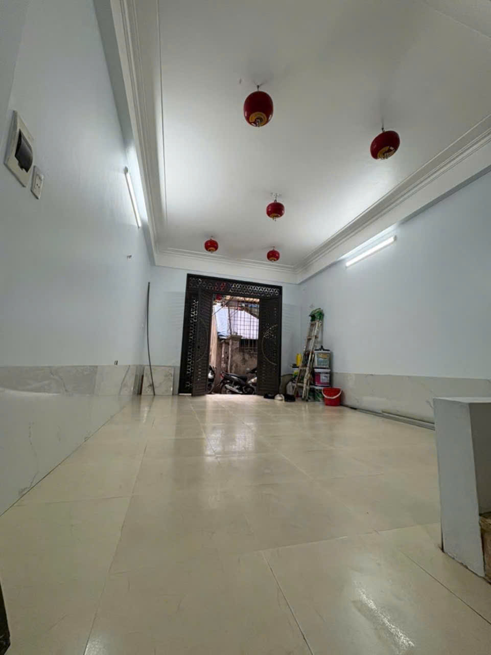 KIM GIANG CCMN 5 tầng với 4 căn hộ khép kín gồm 2 ngủ 1 khách 1 vs full nội thất nội thất GPXD, PCCC đầy đủ 36m giá chào 7,2 tỷ