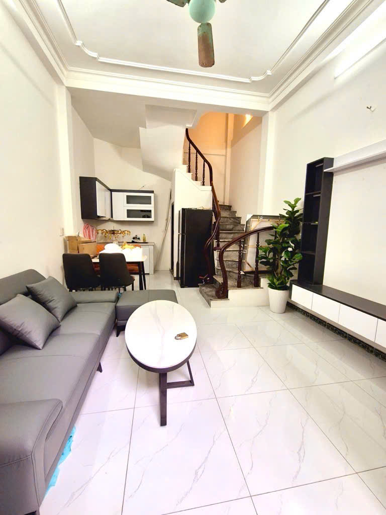 KHÂM THIÊN - 31M - 4 tầng – MT 4,1m - chỉ 6,35 tỷ