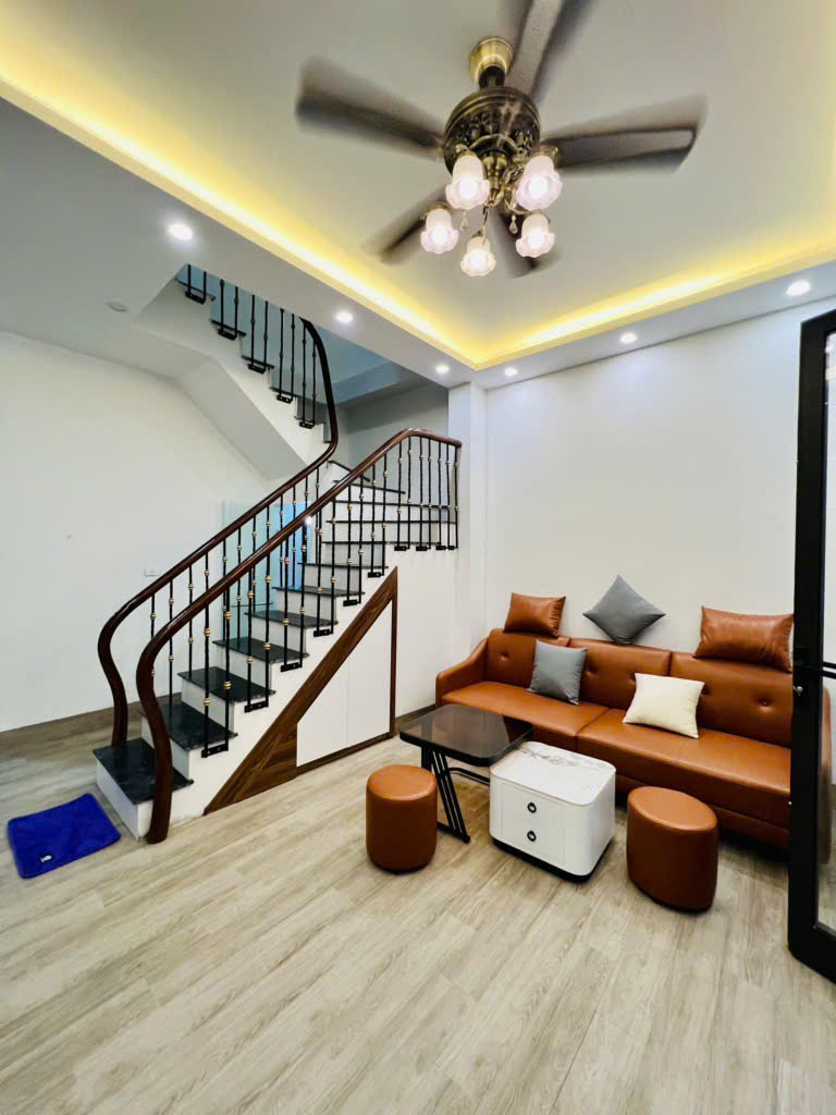 NGÕ VĂN HƯƠNG- 30M - 4 tầng - chỉ 6,85 tỷ