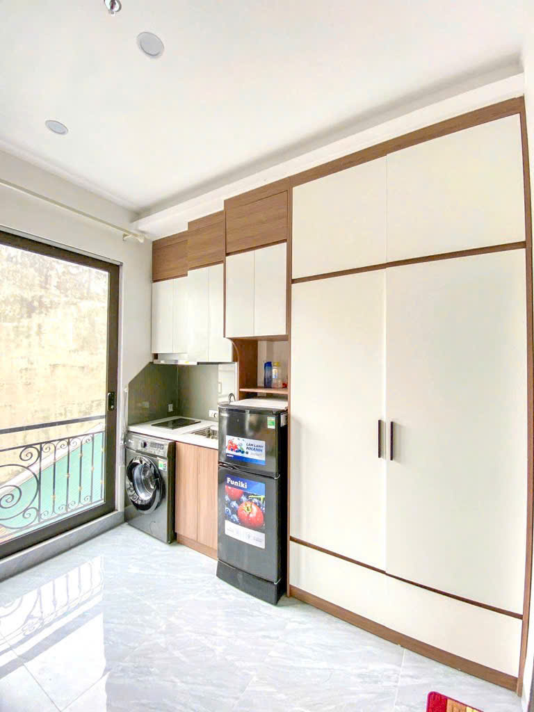 TRƯỜNG TRINH CCMN 8 tầng thang máy 12 Phòng khép kín FULL nội thất GPXD, PCCC, Thoát hiểm đầy đủ 56m MT 4,6m giá chào chỉ 14,5 tỷ