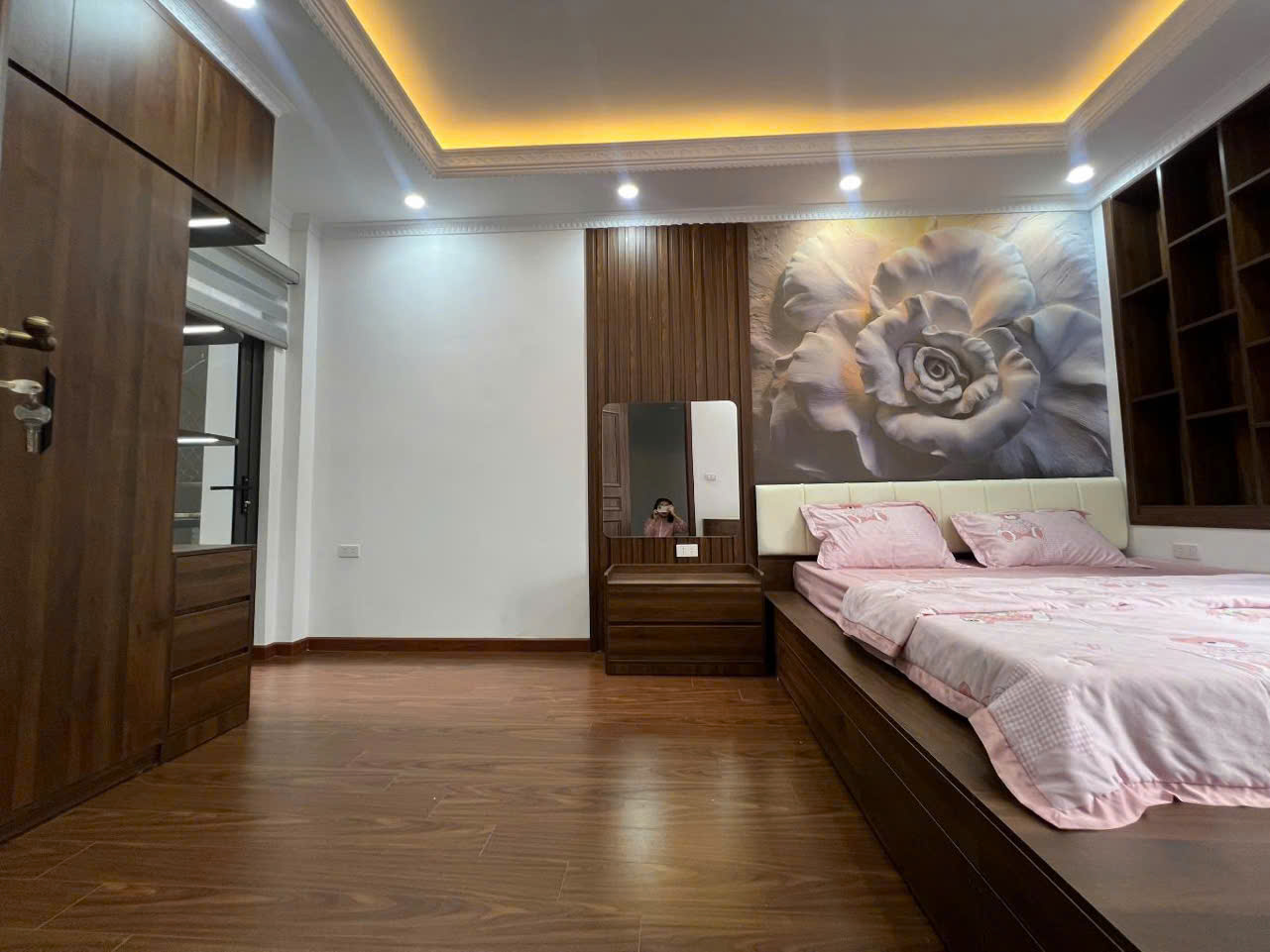 CẦU GIẤY – SIÊU PHẨM NHÀ MỚI XÂY  6 TẦNG –FULL NỘI THẤT 34m MT 5m giá chào chỉ 8,5 tỷ  