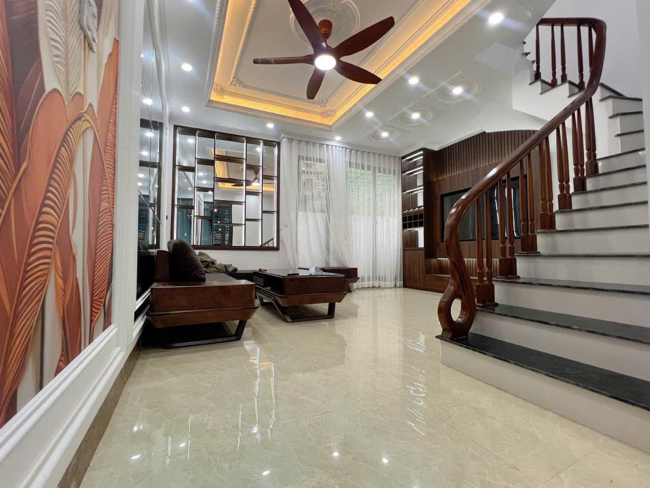 CẦU GIẤY – SIÊU PHẨM NHÀ MỚI XÂY  6 TẦNG –FULL NỘI THẤT 34m MT 5m giá chào chỉ 8,5 tỷ  