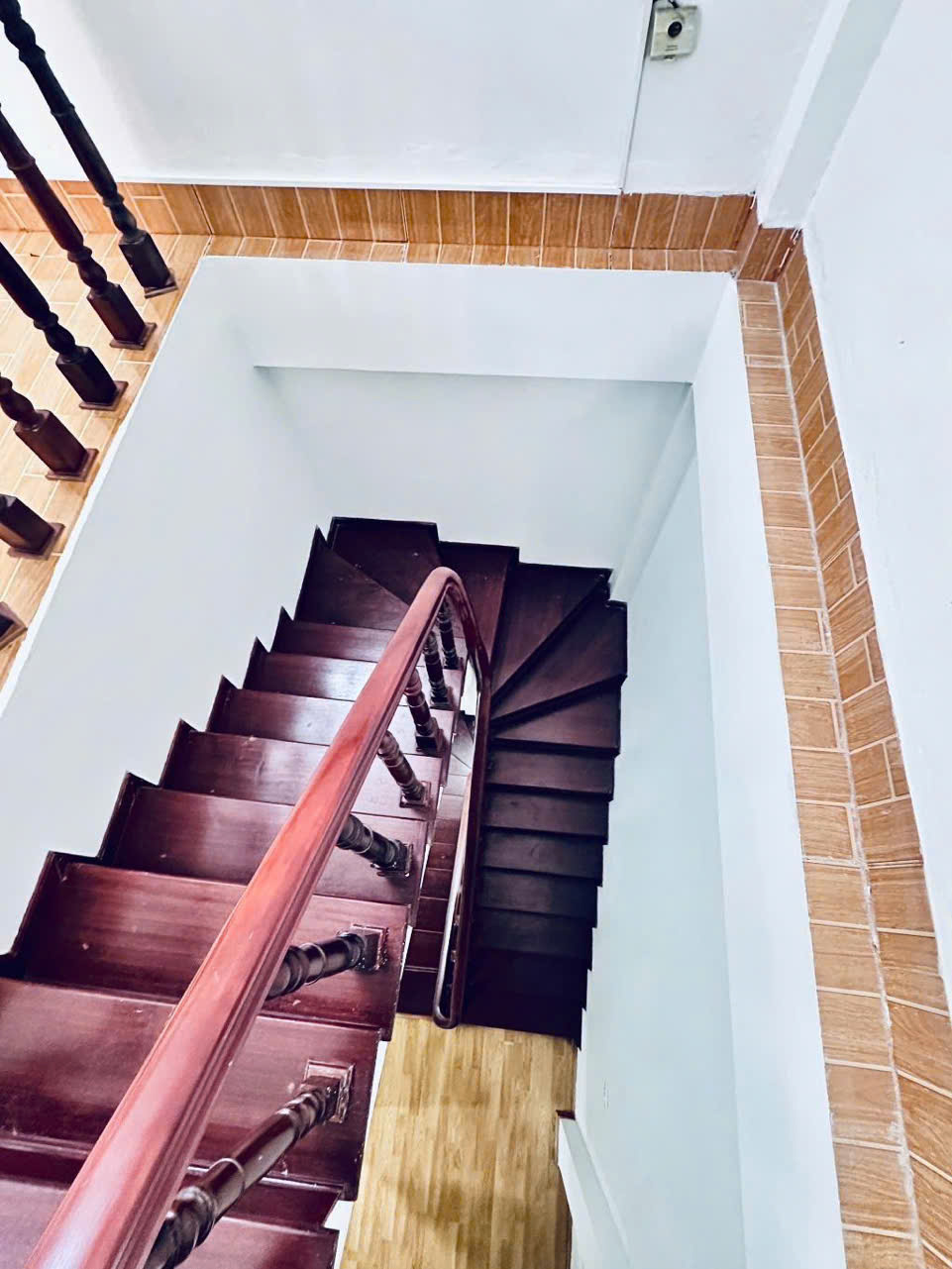 KHƯƠNG ĐÌNH – SIÊU PHẨM NHÀ MỚI XÂY  5 TẦNG –FULL NỘI THẤT 36m MT 4,3m giá chào chỉ 7,65 tỷ