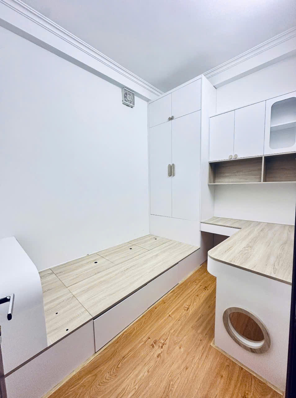 KHƯƠNG ĐÌNH – SIÊU PHẨM NHÀ MỚI XÂY  5 TẦNG –FULL NỘI THẤT 36m MT 4,3m giá chào chỉ 7,65 tỷ