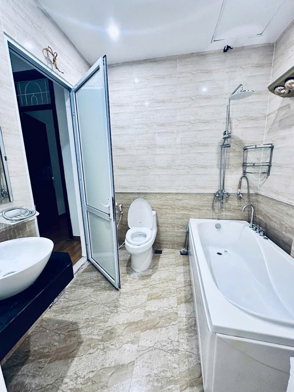 KHƯƠNG ĐÌNH – SIÊU PHẨM NHÀ MỚI XÂY  5 TẦNG –FULL NỘI THẤT 36m MT 4,3m giá chào chỉ 7,65 tỷ