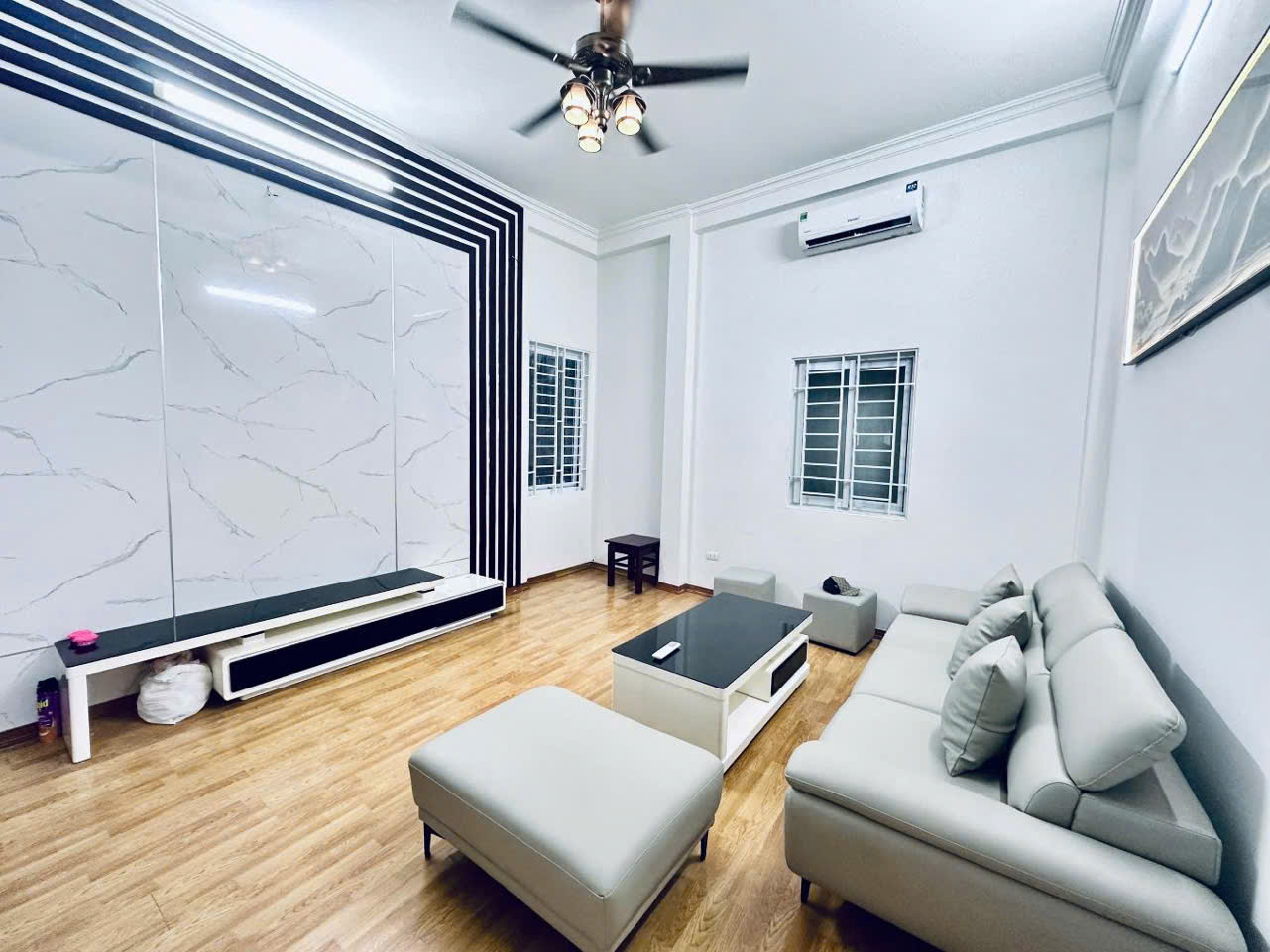 KHƯƠNG ĐÌNH – SIÊU PHẨM NHÀ MỚI XÂY  5 TẦNG –FULL NỘI THẤT 36m MT 4,3m giá chào chỉ 7,65 tỷ