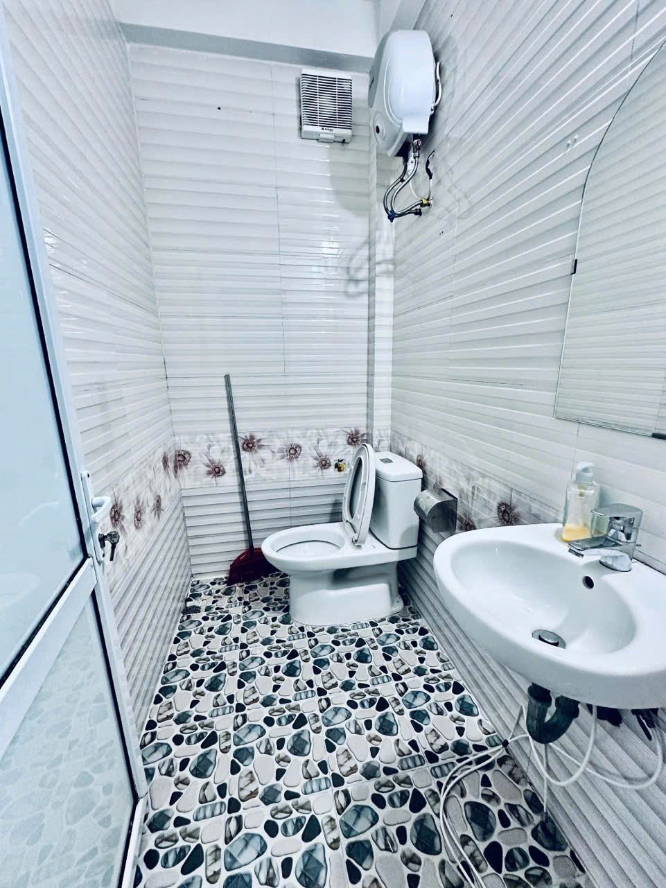 KHƯƠNG ĐÌNH – SIÊU PHẨM NHÀ MỚI XÂY  5 TẦNG –FULL NỘI THẤT 36m MT 4,3m giá chào chỉ 7,65 tỷ