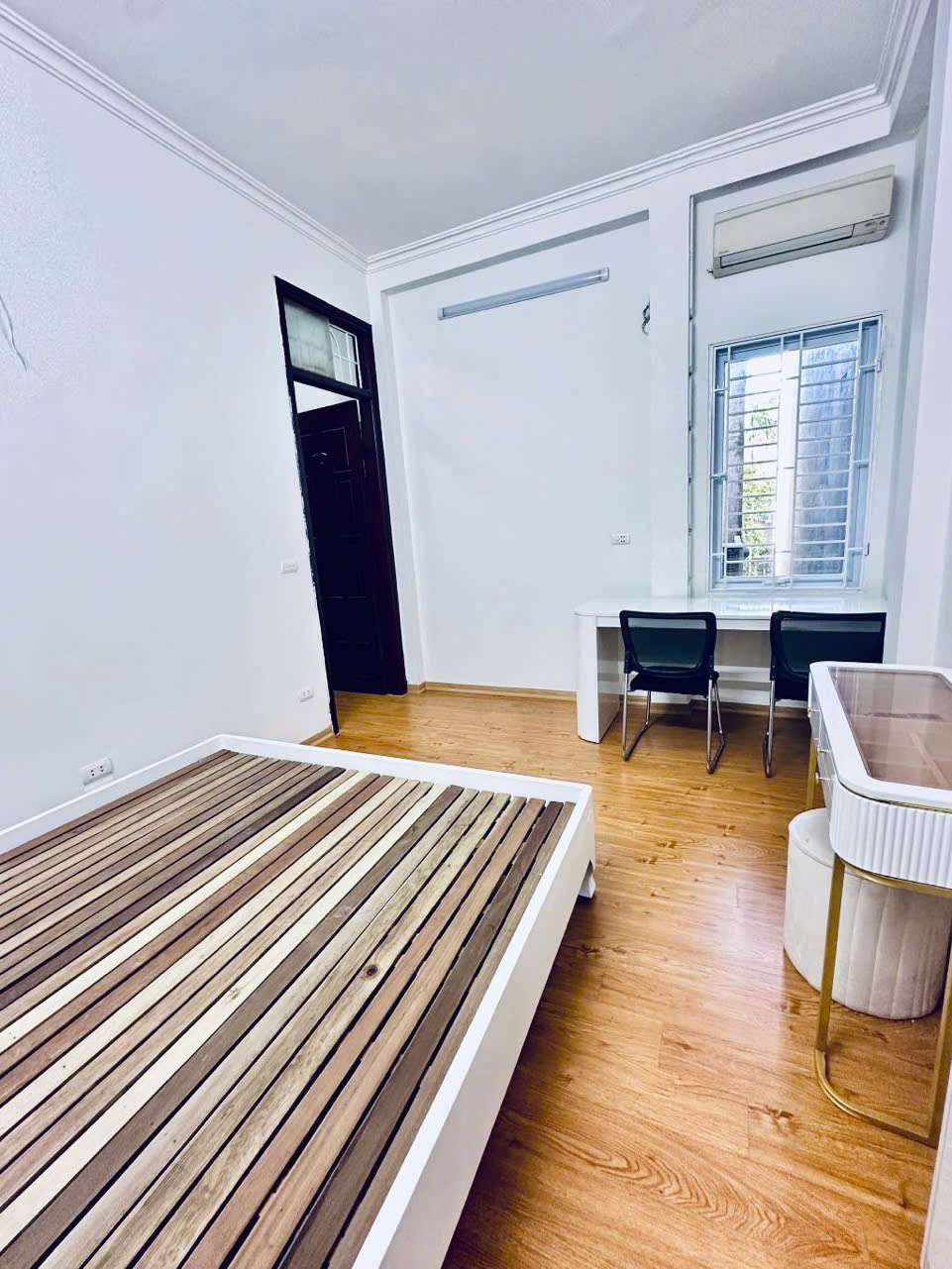 KHƯƠNG ĐÌNH – SIÊU PHẨM NHÀ MỚI XÂY  5 TẦNG –FULL NỘI THẤT 36m MT 4,3m giá chào chỉ 7,65 tỷ