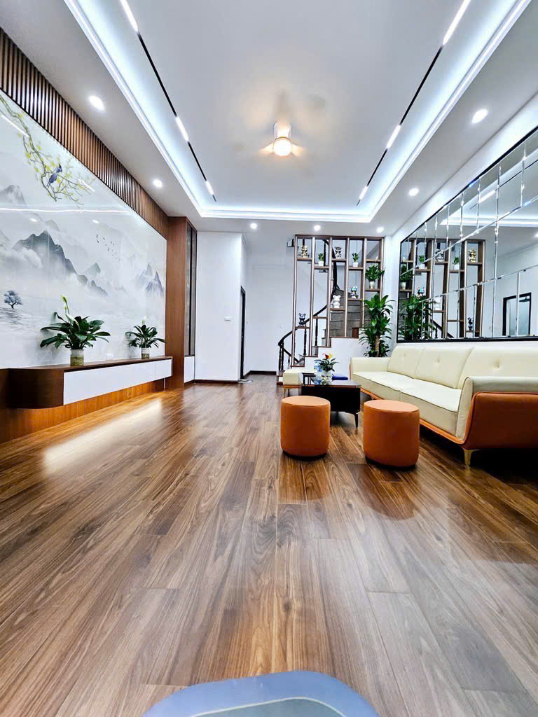 BÙI XƯƠNG TRẠCH 36m 6 TẦNG MT4,3m Ô Tô qua nhà  giá chỉ 8,3 tỷ