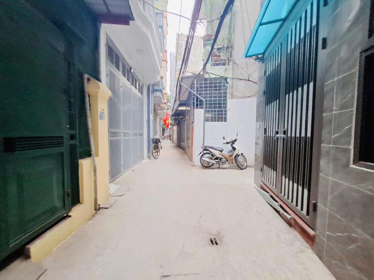 BÙI XƯƠNG TRẠCH 39m 5 TẦNG MT4,4m ba gác đỗ cửa  giá chỉ 8,35tỷ
