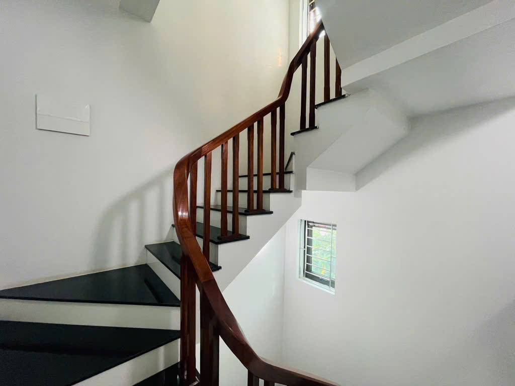 KHƯƠNG ĐÌNH 70m 5 TẦNG MT 6m giá chỉ 7,5 tỷ