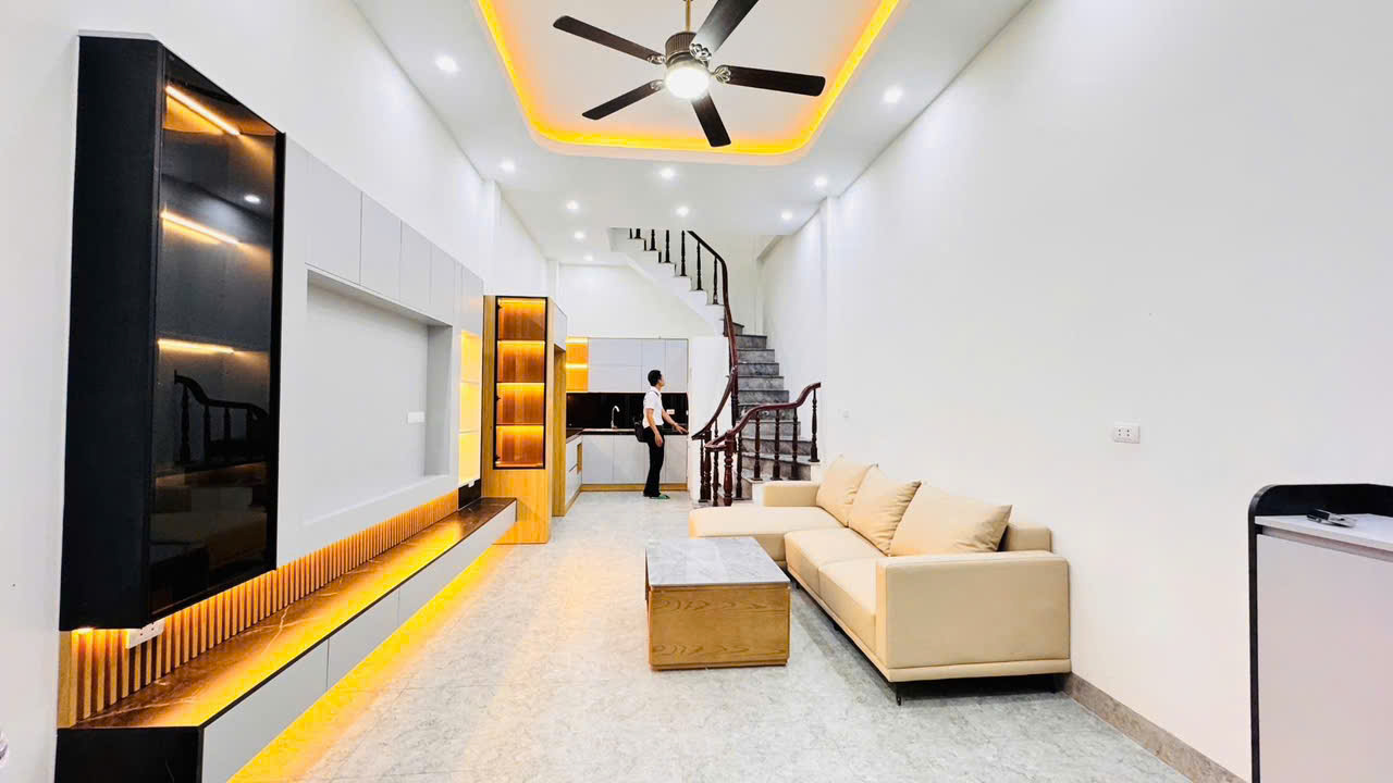 KHƯƠNG HẠ 40m 5 TẦNG MT3,8m giá chỉ 8,75 tỷ Nhà mới FULL nội thất