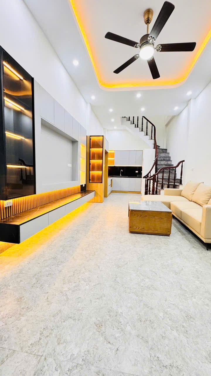 KHƯƠNG HẠ 40m 5 TẦNG MT3,8m giá chỉ 8,75 tỷ Nhà mới FULL nội thất