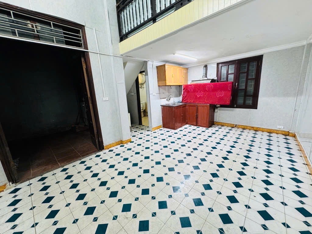 HOÀNG VĂN THÁI 51m bán đất tặng nhà 3 tầng cũ, ô tô đậu cửa chỉ 7,2tỷ