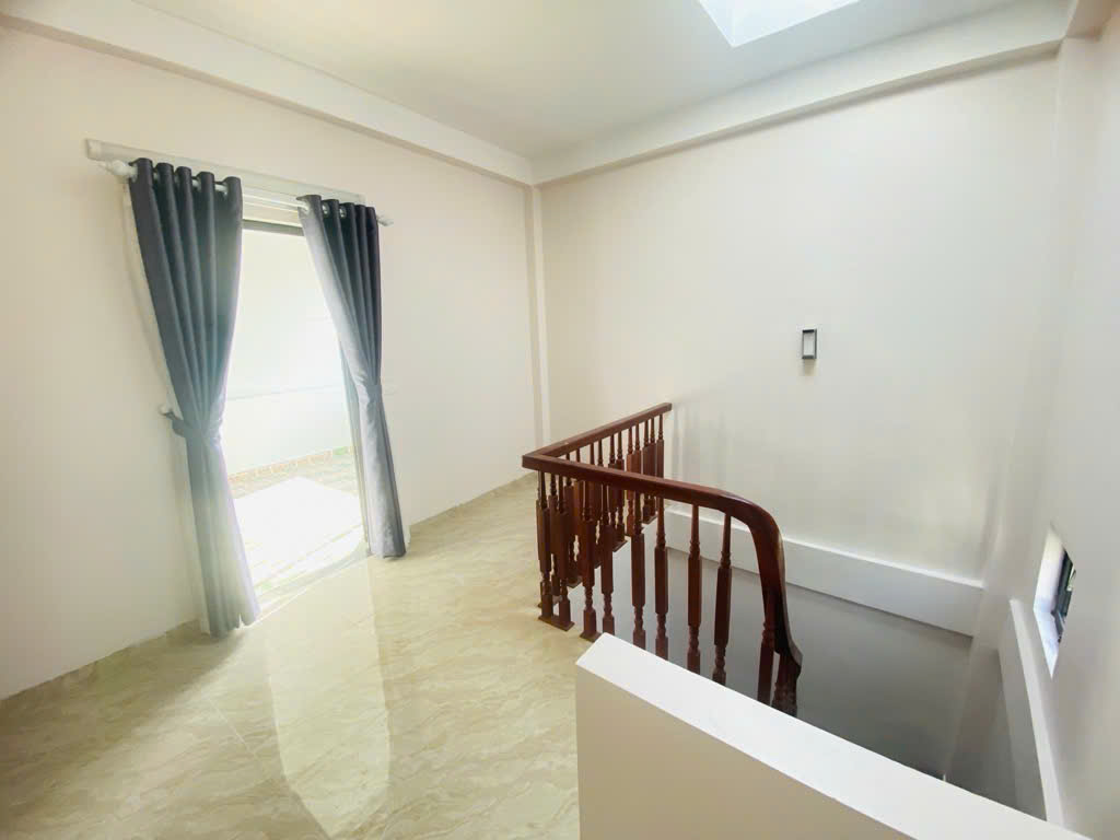BÙI XƯƠNG TRẠCH 33m 5 TẦNG MT 6,2m giá chỉ 7,1 tỷ Nhà mới FULL nội thất