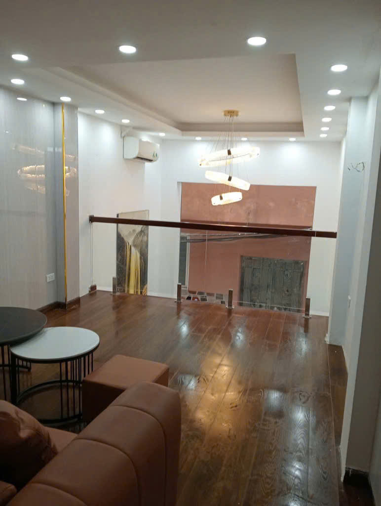 KHƯƠNG TRUNG 30m 5 TẦNG MT3,5m giá chỉ 8,75 tỷ