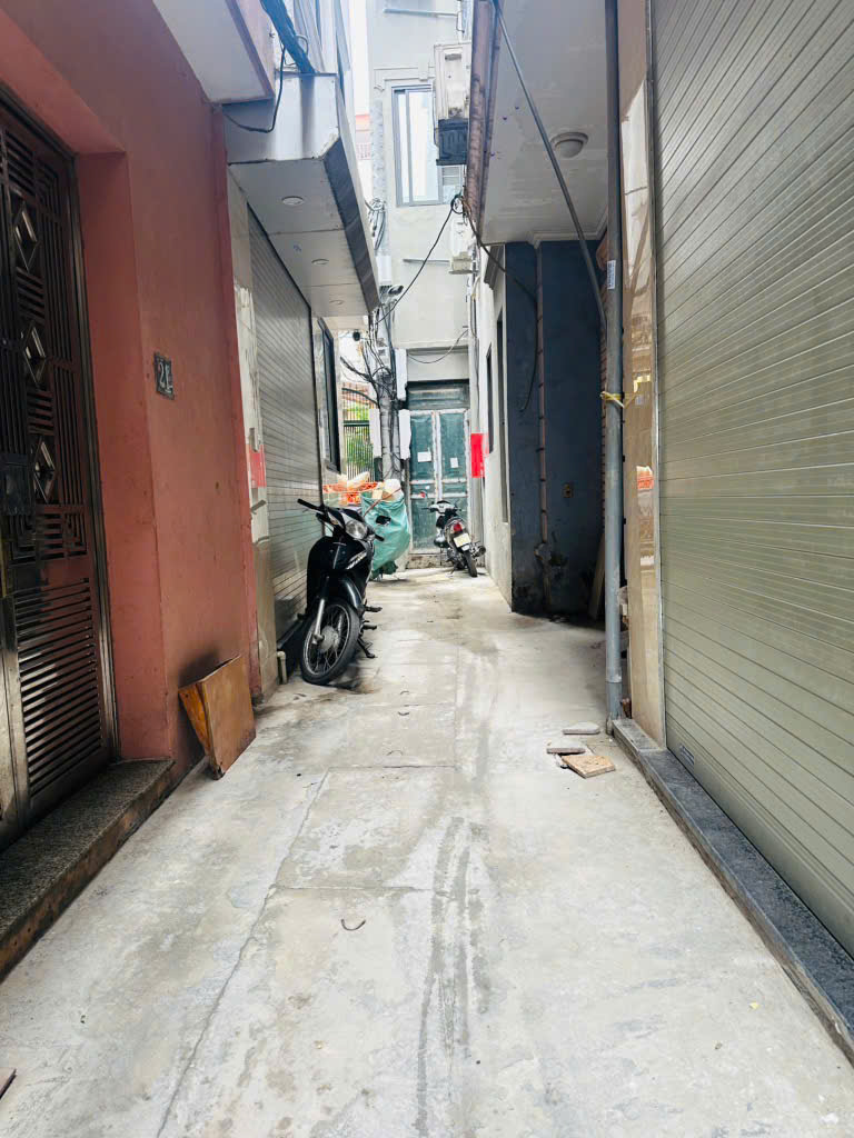 KHƯƠNG TRUNG 30m 5 TẦNG MT3,5m giá chỉ 8,75 tỷ