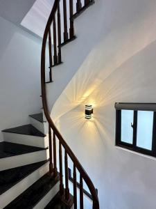 Bán nhà BÙI XƯƠNG TRẠCH 38 m2, 6 tầng, MT 3m 9,x tỷ, nhà đẹp , ngõ ô tô tải chạy ầm ầm.