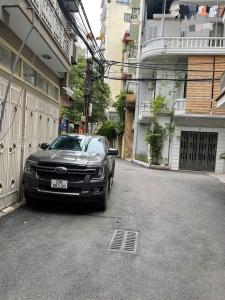 CÙ CHÍNH LAN Toà nhà 9 tầng Thang máy PHÂN LÔ CHO CÁN BỘ CAO CẤP QUÂN ĐỘI, Ô TÔ TRÁNH 100m2 MT 4,2m gần 40 tỷ