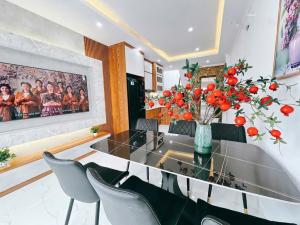 ĐỊNH CÔNG 30m mt3,5m 6 tầng THANG MÁY full nội thất 5* ngõ ô tô giá chỉ 8,39 tỷ