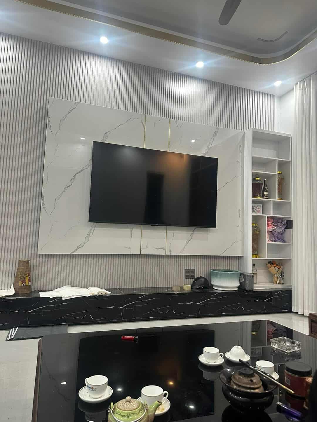 Bán Nhà Yên Xá 30m2 5 Tầng Giá Chào 5.65 Tỷ -60m Ra đường Ô Tô Tránh
