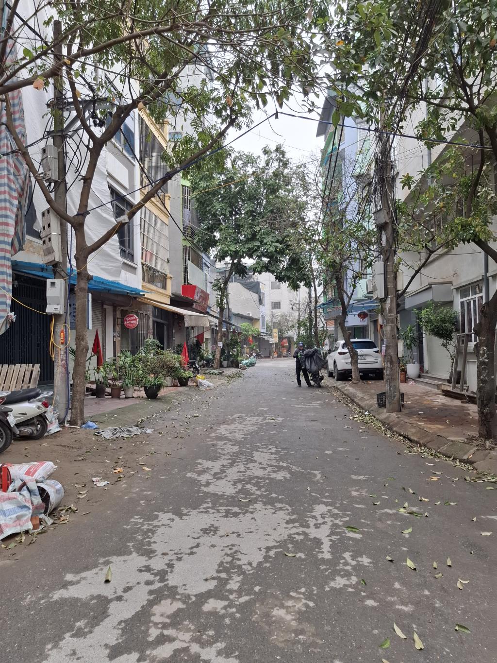 Bán nhà mới xây khu dãn dân Mậu Lương 60m2 6 tầng thang máy giá chào 15.8 tỷ
