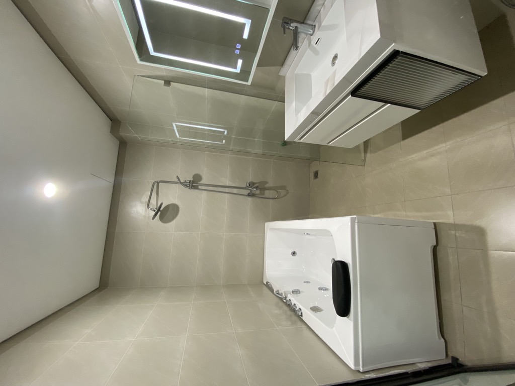 Bán nhà Thanh Xuâm 6 tầng thang máy 50m2 ô tô vào nhà 16.7 tỷ