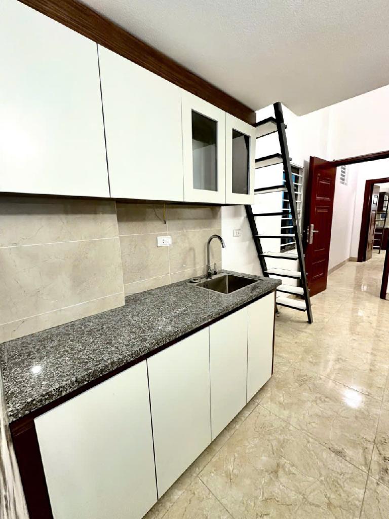 Bán CCMN Tân Triều -Triều Khúc 46M2 7 Tầng Thang Máy 12 Phòng Ô Tô Đỗ Cửa 14.2 Tỷ