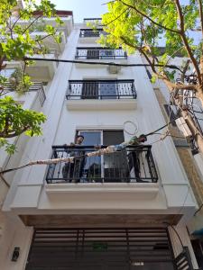 Bán nhà mới xây khu dãn dân Mậu Lương 60m2 6 tầng thang máy giá chào 15.8 tỷ