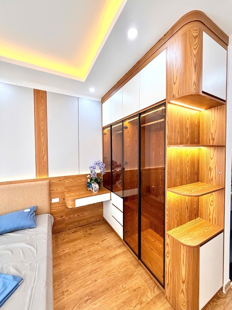 Nhà đẹp phố định công 6 tầng nhỉnh 8 tỷ Alo em Ngọc 0962675686