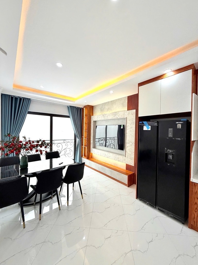 Nhà đẹp phố định công 6 tầng nhỉnh 8 tỷ Alo em Ngọc 0962675686