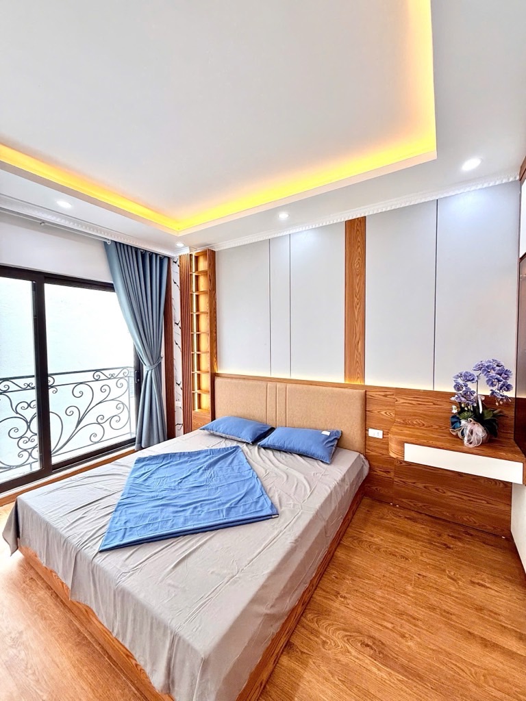 Nhà đẹp phố định công 6 tầng nhỉnh 8 tỷ Alo em Ngọc 0962675686