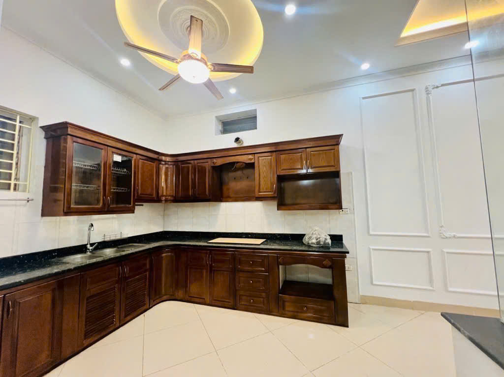 Nhà đẹp Phúc Lợi – Long Biên: 70m² x 4 tầng, nội thất đủ, hơn 7 tỷ!
