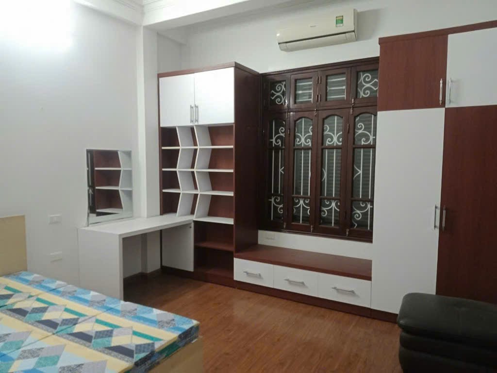 NHÀ ĐẸP PHÂN LÔ HOÀNG MAI VỊ TRÍ CHỢ KINH DOANH SẦM UẤT